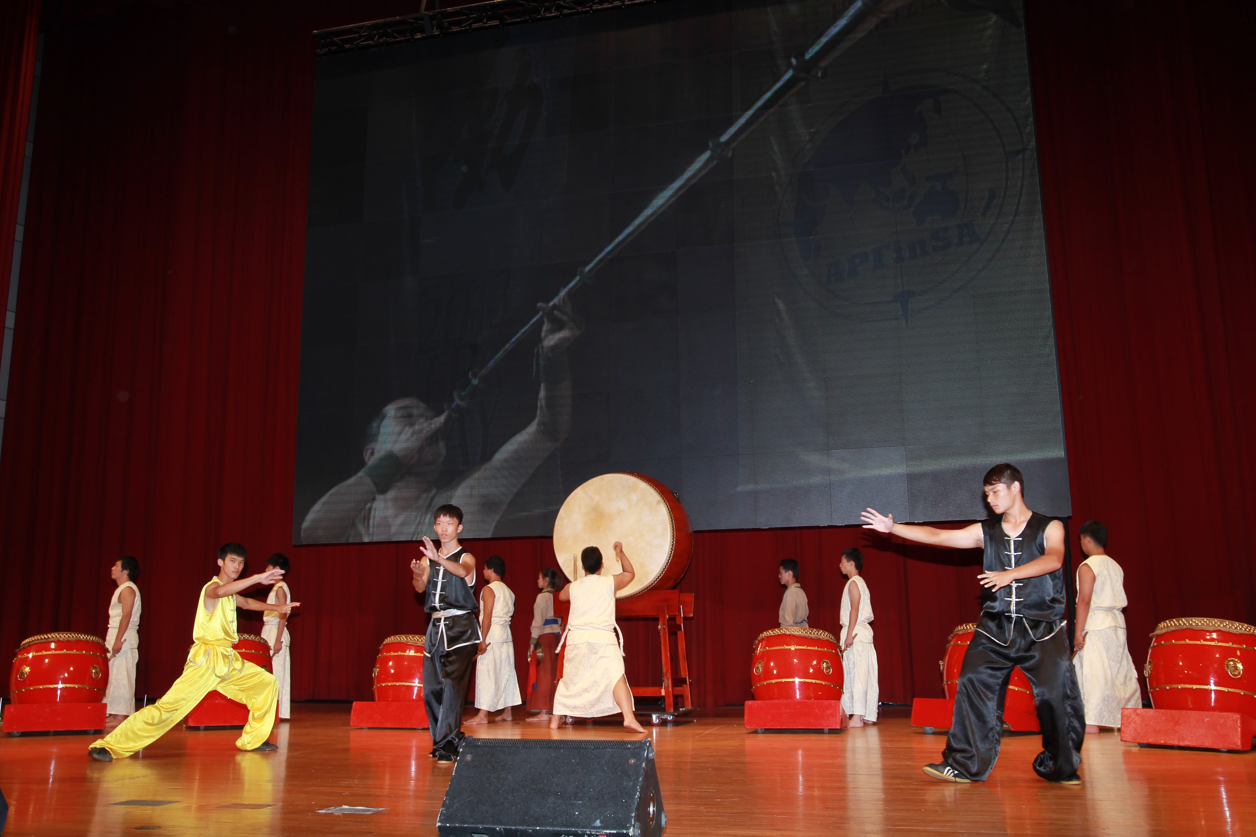 表演團體-min.JPG